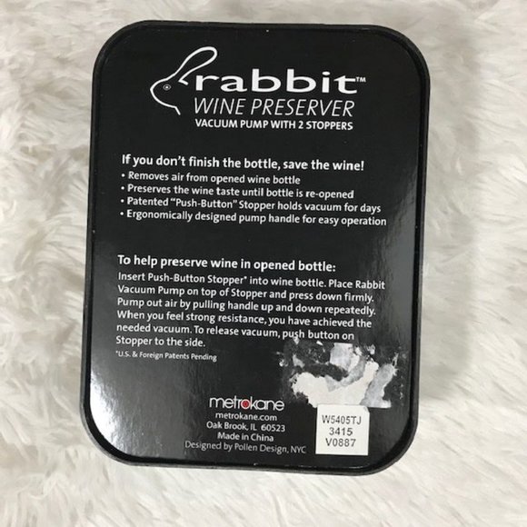 NWOT Rabbit Wine Stainless Steel Preserver with Two Vacuum Stoppers - Silver - Picture 9 of 10